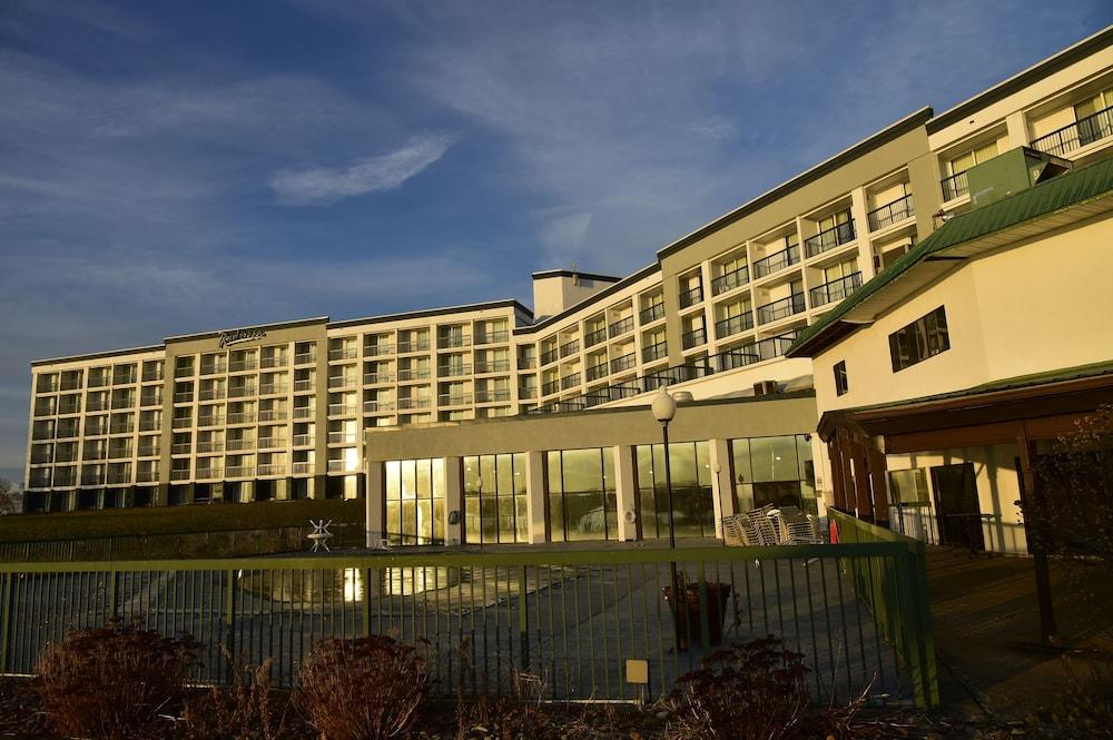 Radisson Hotel Niagara Falls-Grand Island Exterior photo