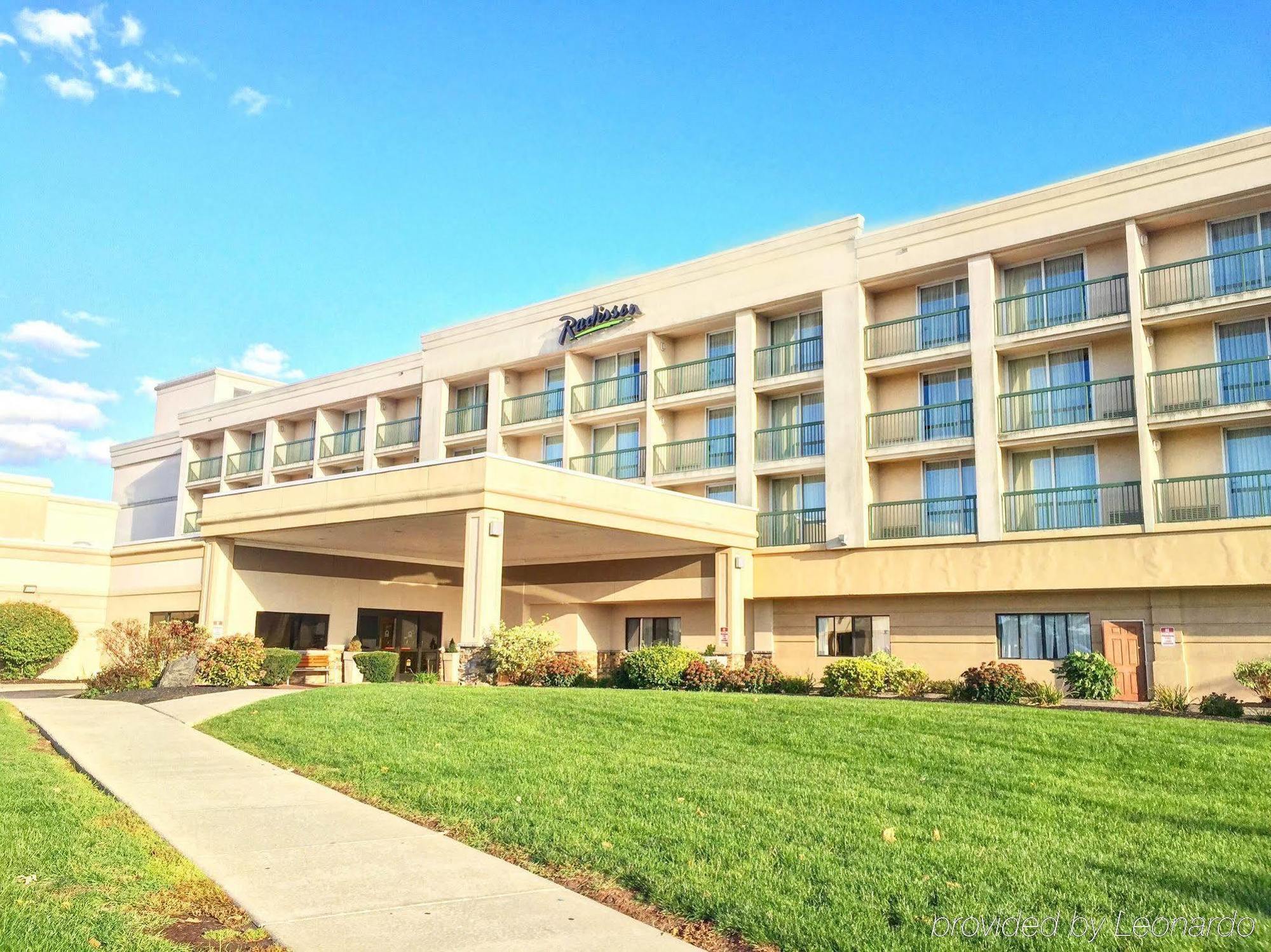 Radisson Hotel Niagara Falls-Grand Island Exterior photo